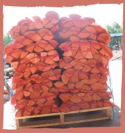 В сетках дрова